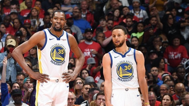 Durant y Curry se unen con datos para obtener la verdad
